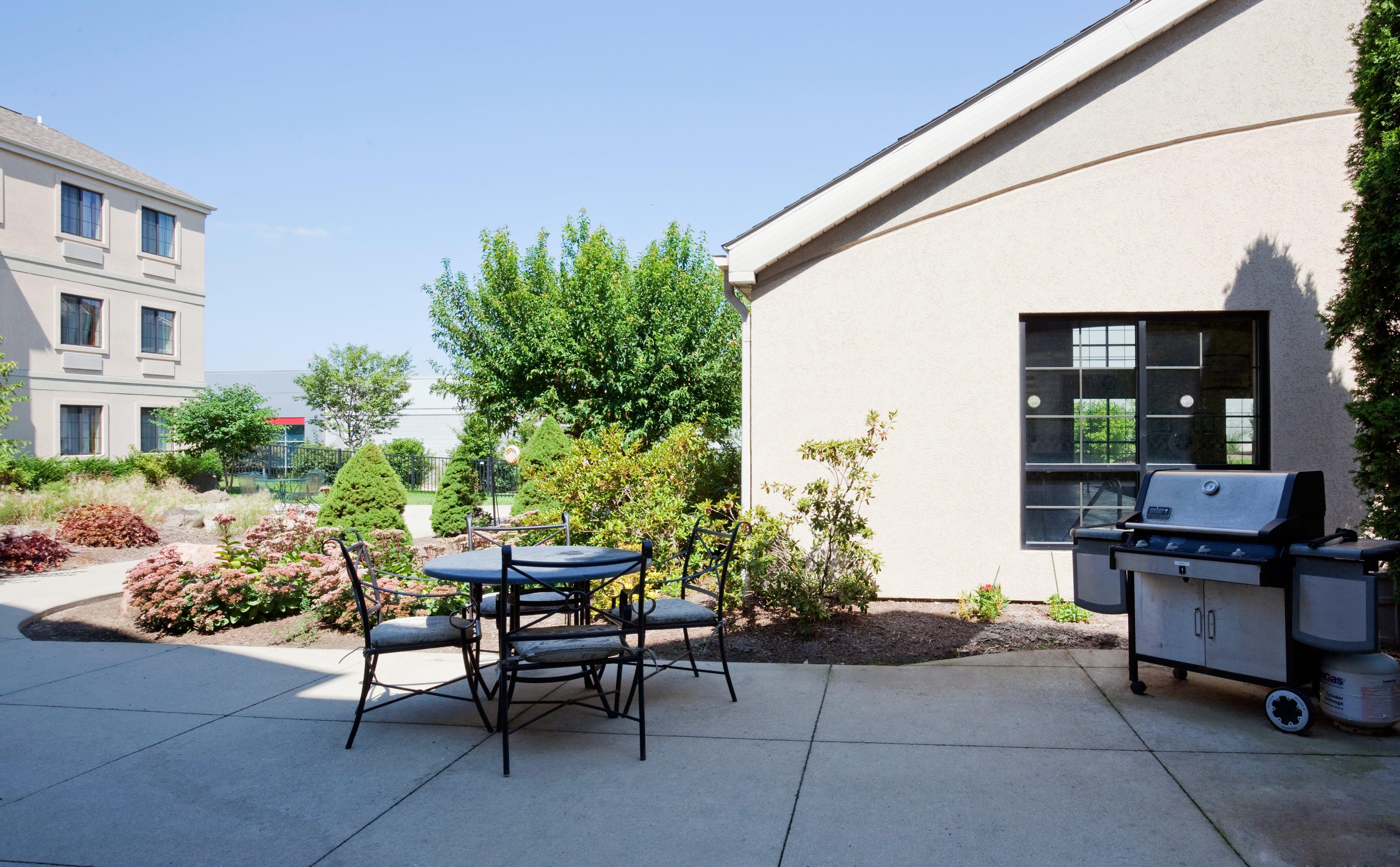 Staybridge Suites Madison - East By Ihg Exterior photo